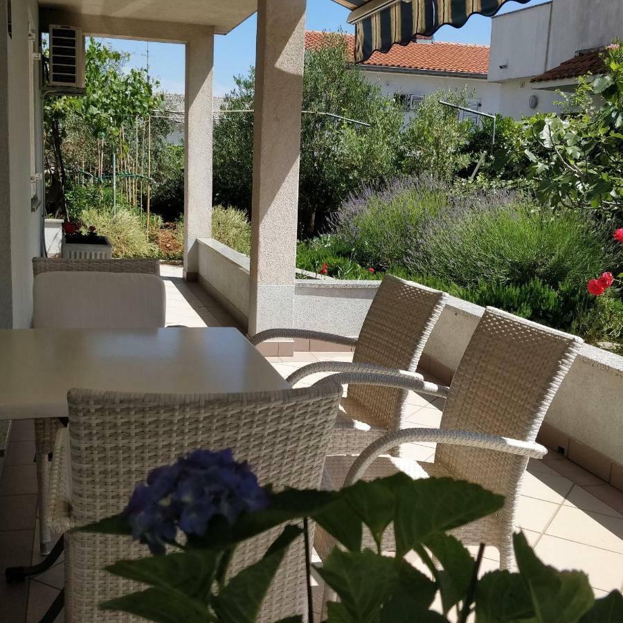 Apartments Villa Ana كرك المظهر الخارجي الصورة