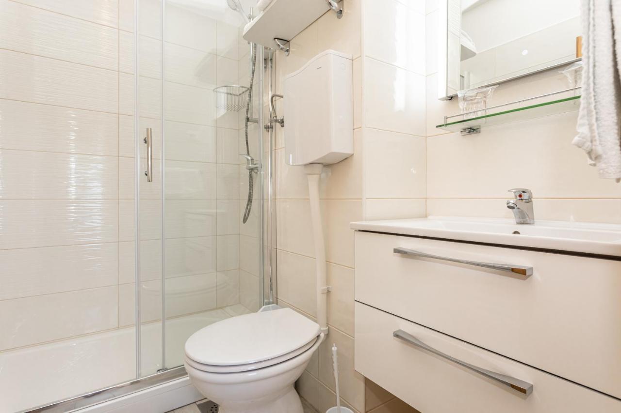 Apartments Villa Ana كرك المظهر الخارجي الصورة